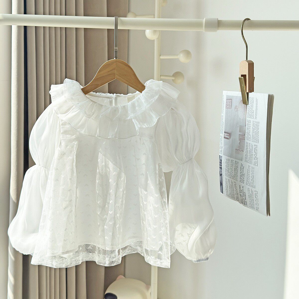 女童春夏长袖荷叶边娃娃领衬衫2026新款假两件公主泡泡袖内搭衬衫