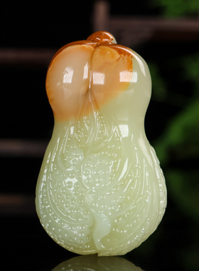 和田玉籽料白菜手把件