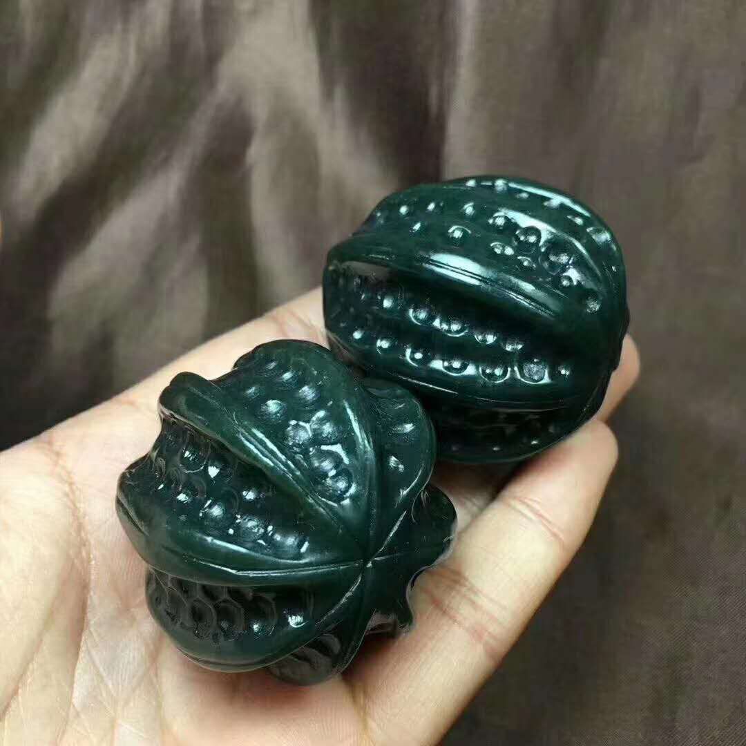 天然手玩件新疆和田玉