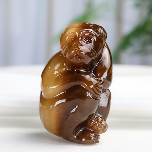 和田玉糖玉籽料玉猴手把件