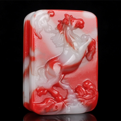 天然新疆和田玉玉马皮带扣男士和田鸡血玉生肖马腰带扣腰佩腰扣