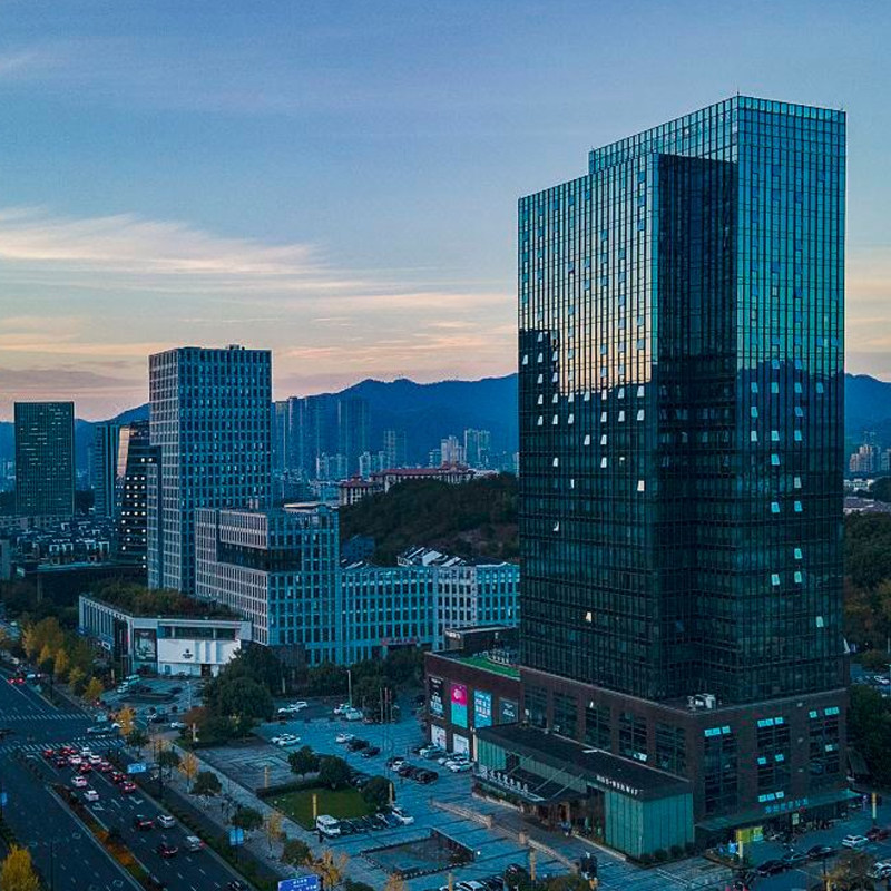 世贸君亭酒店(桐庐富春江店)1-2晚含早+桐庐味道家庭套餐