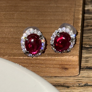 爱人相遇 黄打屁设计氛围感复古红宝锆超闪钻甜酷韩25银耳钉耳夹