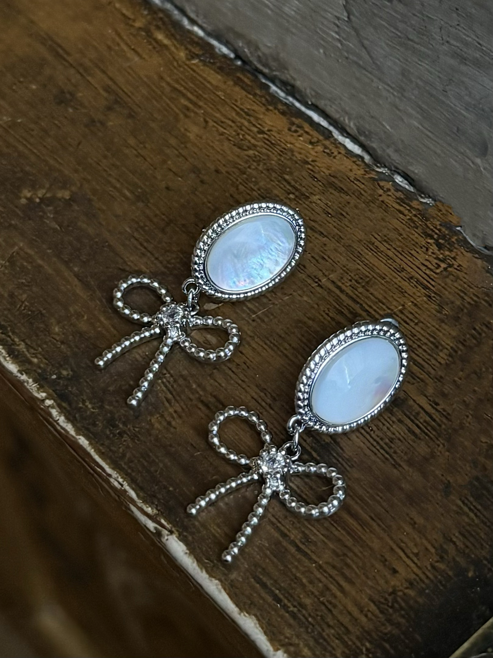 不特定纪念日 黄打屁原创设计蝴蝶结天然贝母复古质感闪925耳钉夹,饰品/流行首饰/时尚饰品新,耳环,淘宝优惠券,粉丝福利购,淘宝优惠卷