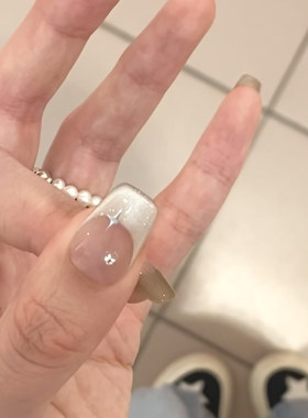 广东穿戴美甲成品法式简约甲片