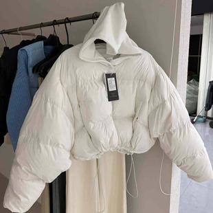 白色棉帽蓬松面包服短款羽绒服女连帽收腰高级感超好看厚外套冬季