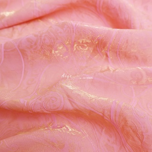 光泽微筋骨 金粉色新中式暗纹天丝琉璃提花面料旗袍古装汉服布料
