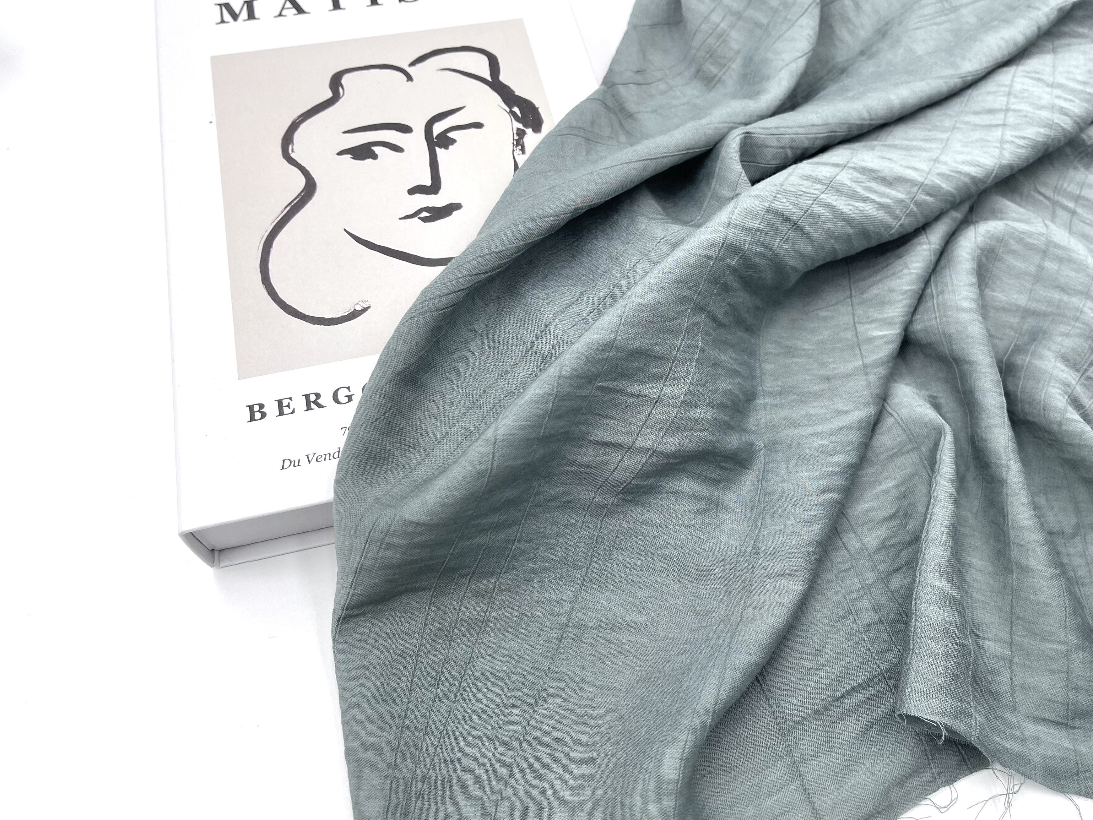 微透亲肤 复古灰蓝色竖纹褶皱肌理天丝麻亚麻面料衬衫汉服布料diy