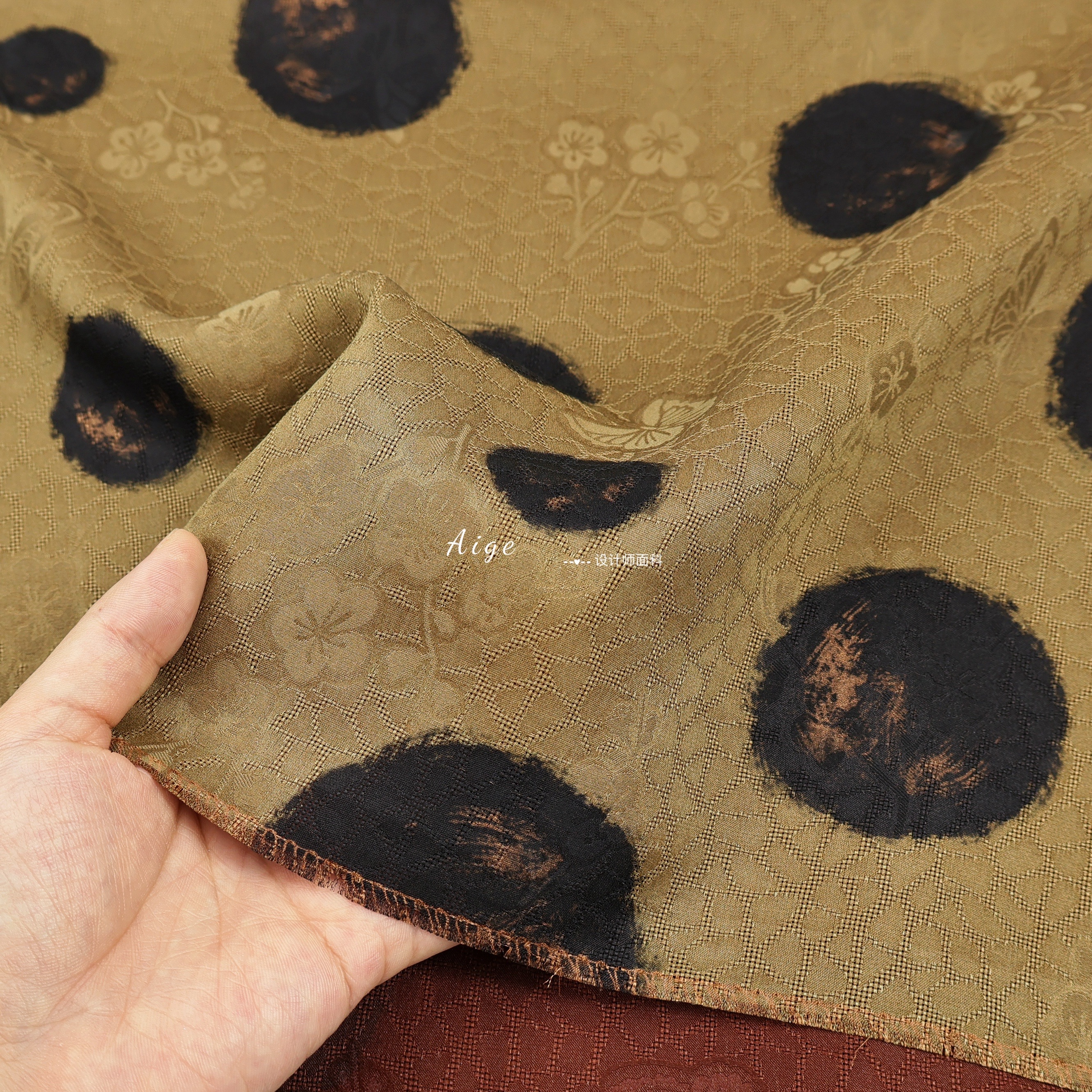 19姆米过薯莨卡其色大波点花萝100%桑蚕丝真丝提花面料旗袍裙布料