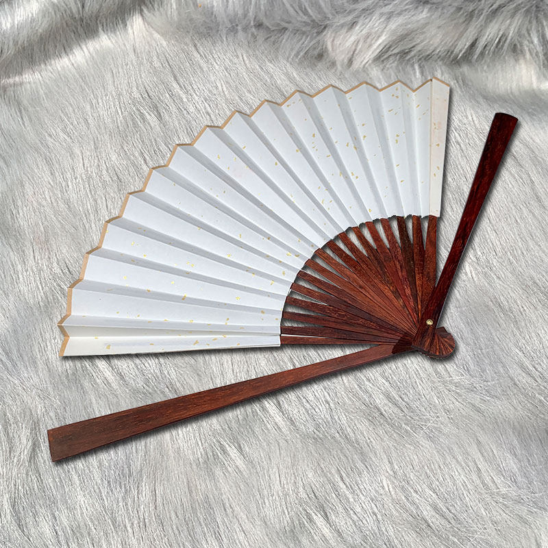 인도 작은 잎 붉은 백단 접는 팬 남자 9 인치 마호가니 문학 팬 고대 스타일 빈 쌀 종이 수제 휴대용 팬 뼈