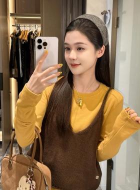 早秋黄色长袖t恤打底衫女2025新款超火减龄针织背心叠穿上衣套装
