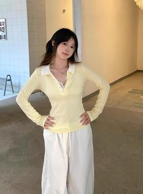 早秋奶黄色假两件长袖T恤女2025新款修身正肩短款设计打底衫上衣
