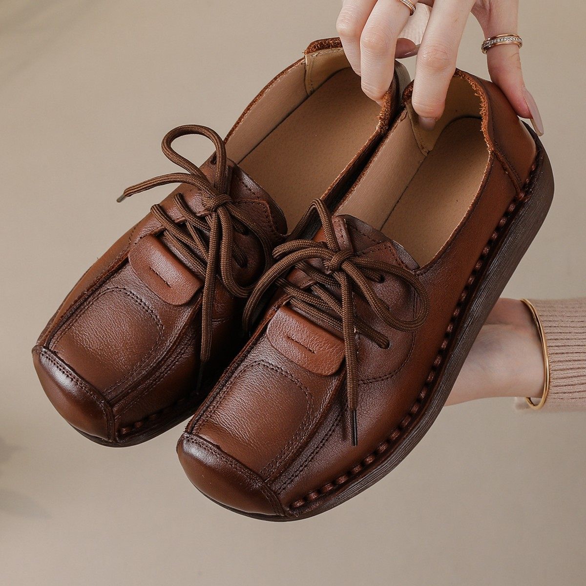 头层牛皮软底妈妈鞋复古女鞋系带坡跟皮鞋秋季新款单鞋中老年中跟,女鞋,深口单鞋,淘宝优惠券,粉丝福利购,淘宝优惠卷