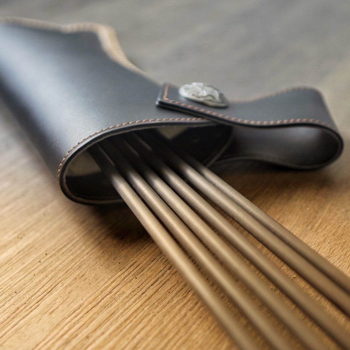 牛皮箭壶箭筒美猎传统弓箭反向挤压壶箭囊射箭配件包箭袋真皮纯皮,运动/瑜伽/健身/球迷用品,弓,淘宝优惠券,粉丝福利购,淘宝优惠卷