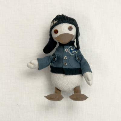 会员册收集兑换 | 化学制品 旧旧的航海水手鸭玩偶  L_MTP_DOLL