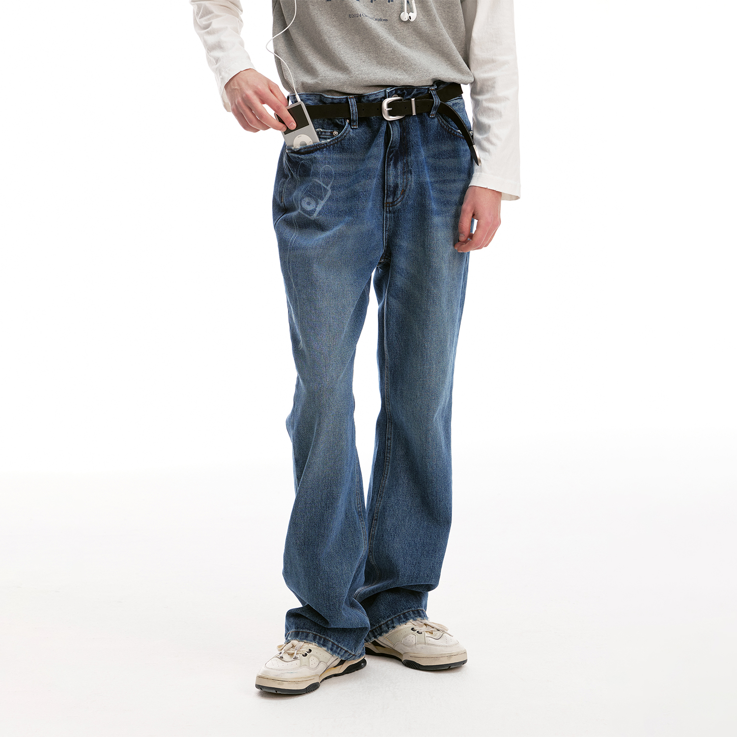 化学制品 乔布斯穿久了的修身蓝牛仔裤 P12_BLU_JEANS