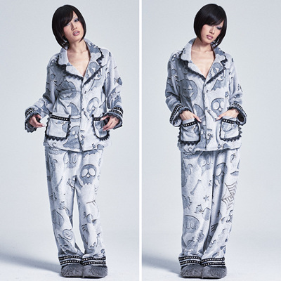 NONAME SPACE秋冬软糯亲肤双面绒小恶魔十字架花边睡衣套装