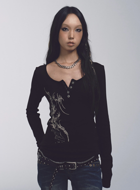 NONAME SPACE两色弹力修身显瘦明线印花打底薄毛衣长袖t