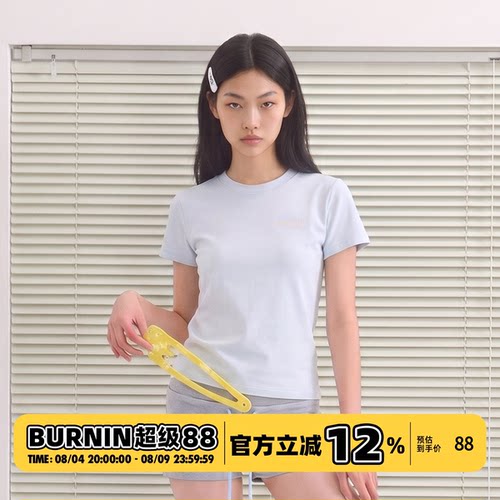 BURNIN*火焰横排LOGO侧胸标女装短袖T恤休闲上衣修身简约圆领女生