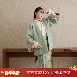 听旬壁上观冬季 汉服女原创国风羊绒双面呢短外套日常改良宋制旋裙
