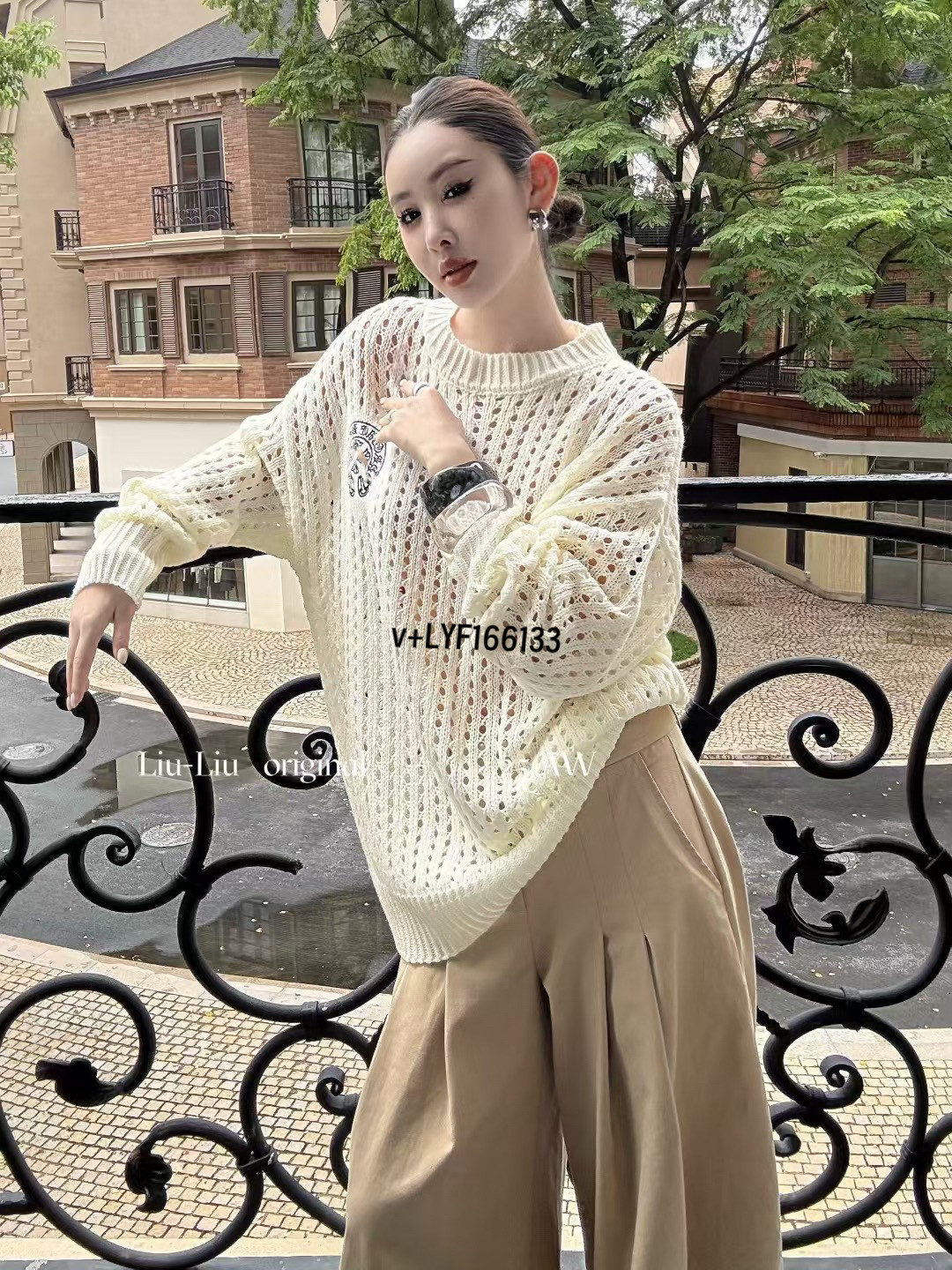 LiuLiu十三行2025早秋新款图案刺绣宽松百搭薄款镂空长袖针织衫女