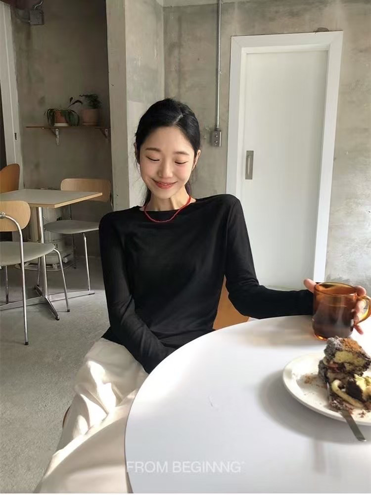 十三行2026春季新款韩版简约百搭薄款圆领长袖防晒面膜T恤上衣女