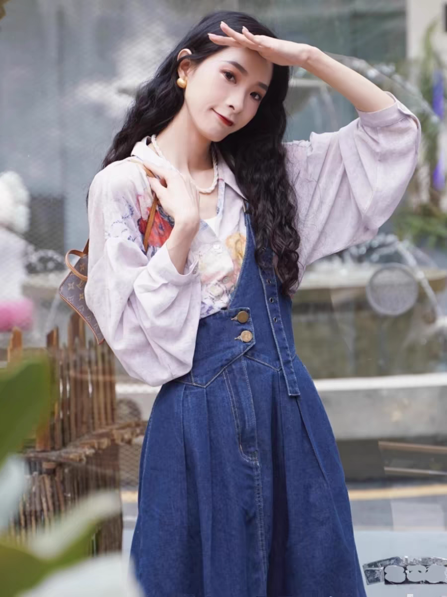 2024新款小众设计甜美减龄文艺风蓝色牛仔背带半身裙衬衫秋爆款