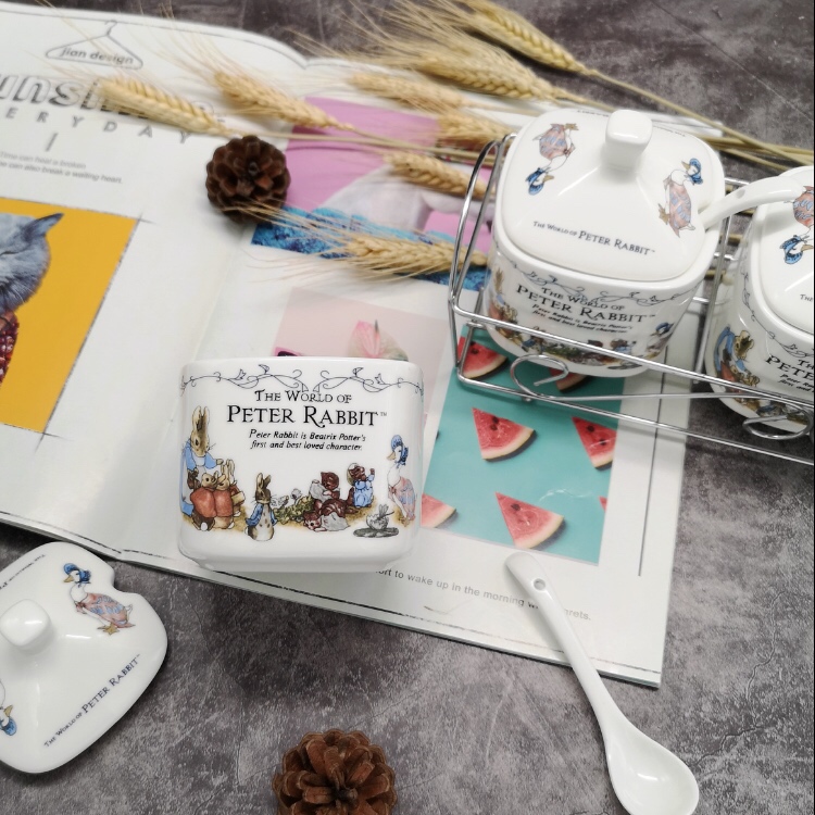 出口英国精品骨瓷彼得兔创意可爱家用调料罐盒套装盐糖罐子送支架