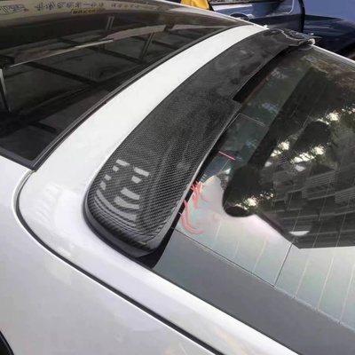 保时捷970帕拉梅拉碳纤尾翼