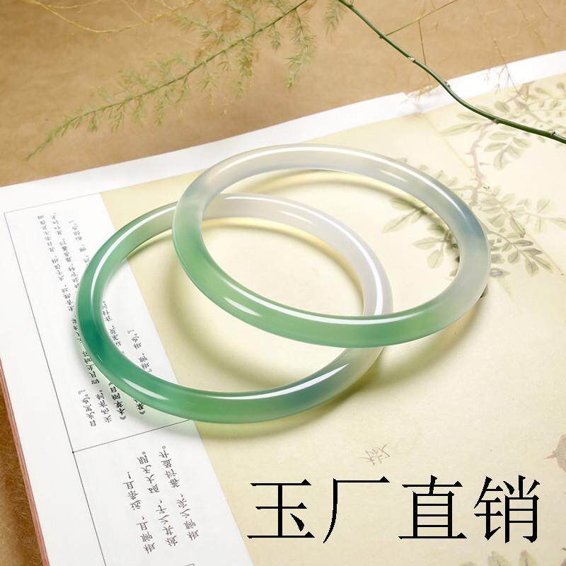 高端绿玛瑙色半山半水玉髓手镯绿美人镯正品阳绿正圈玉镯显白首饰