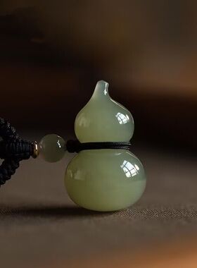 新疆和田玉葫芦吊坠青白玉挂件男女同款送礼招财福禄饰品毛衣项链