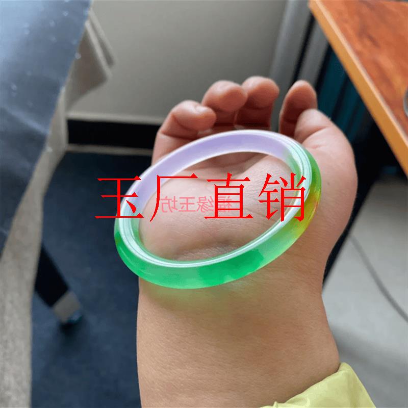 精选缅甸翡翠色细圆条款冰种多彩飘绿手镯时尚苹果青玉镯子高级款