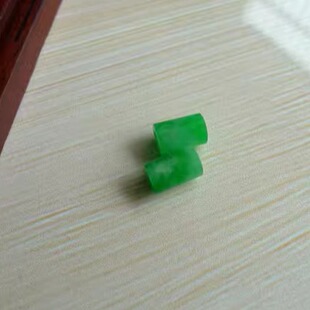 帝王绿翡翠路路通吊坠一对正阳绿玉石转运珠子男女款筒珠柱子挂件