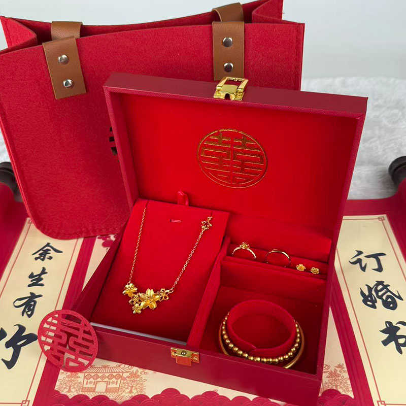 婚庆订婚仿金首饰套装摆件道具三金首饰五金饰品古法手镯戒指项链