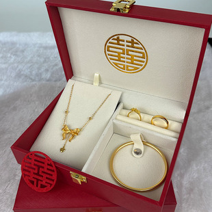 婚庆结婚仿真三金五金饰品套装道具订婚首饰金色古法手镯戒指项链