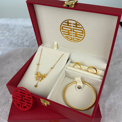 婚庆结婚仿真三金五金饰品套装道具订婚首饰金色古法手镯戒指项链