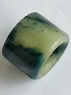 青玉岫玉扳指南阳翠玉扳指墨玉指环独山玉