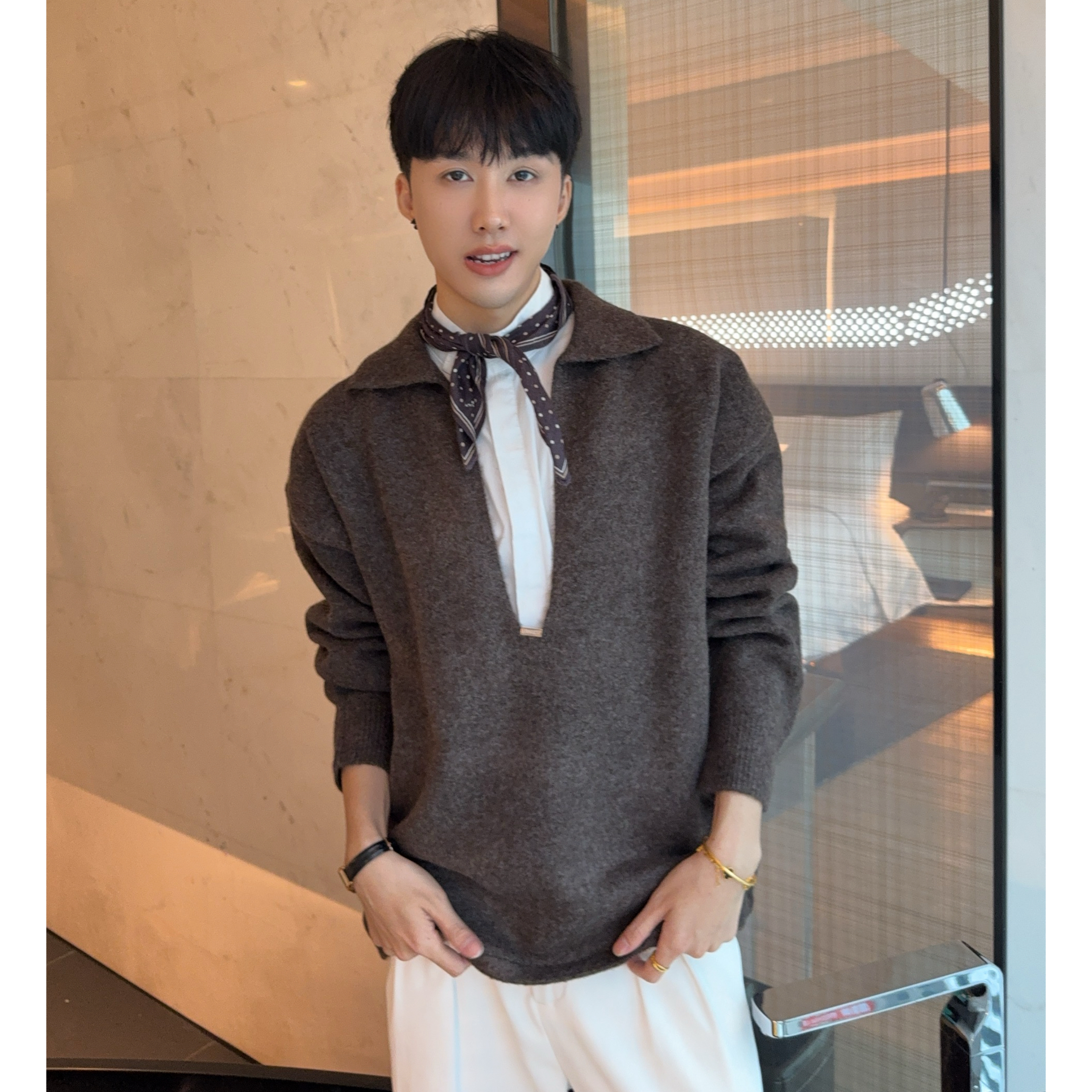 大富复古套头深V翻领毛衣男秋冬宽松松弛感亲肤软糯polo针织外套