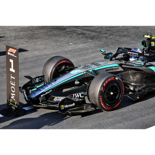 定金 迷你切 1:64 奔驰W17 F1安东内利2026中国站 附带指示牌