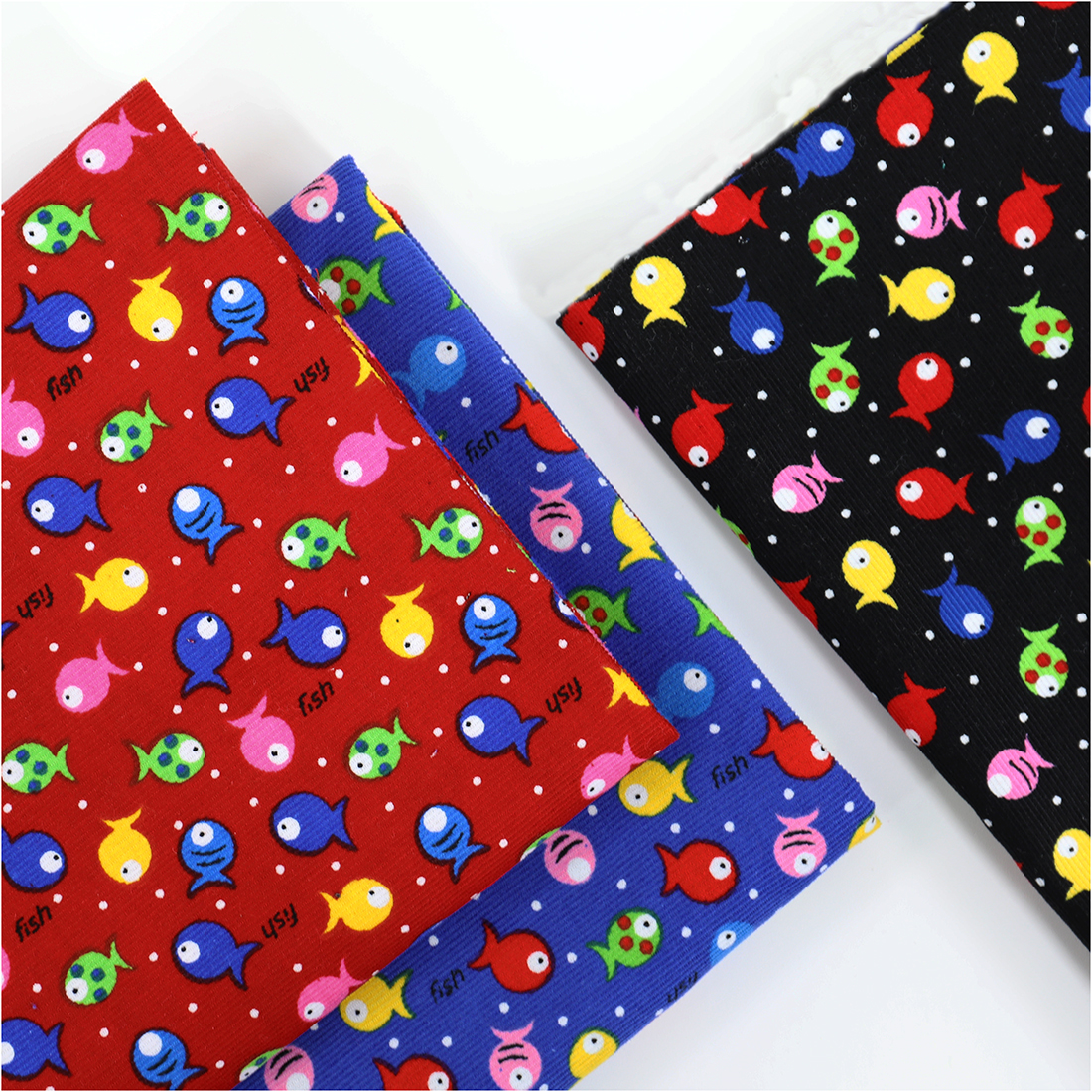 纯棉卡通小鱼儿童宝宝手工棉布服装布料灯芯绒细条绒面料