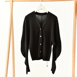 轻熟简约风V领单排扣针织开衫百搭短款黑色毛衣外套  莉3299 D2-4