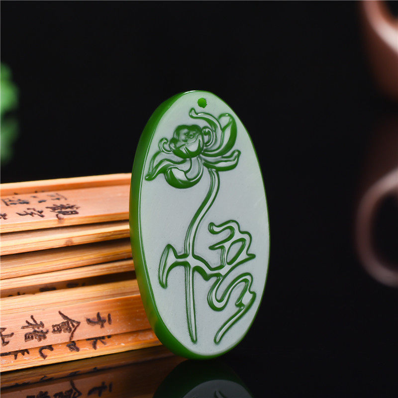 精雕新疆和田玉碧玉悟道莲花玉吊坠菠菜绿男女款玉莲花挂件项链