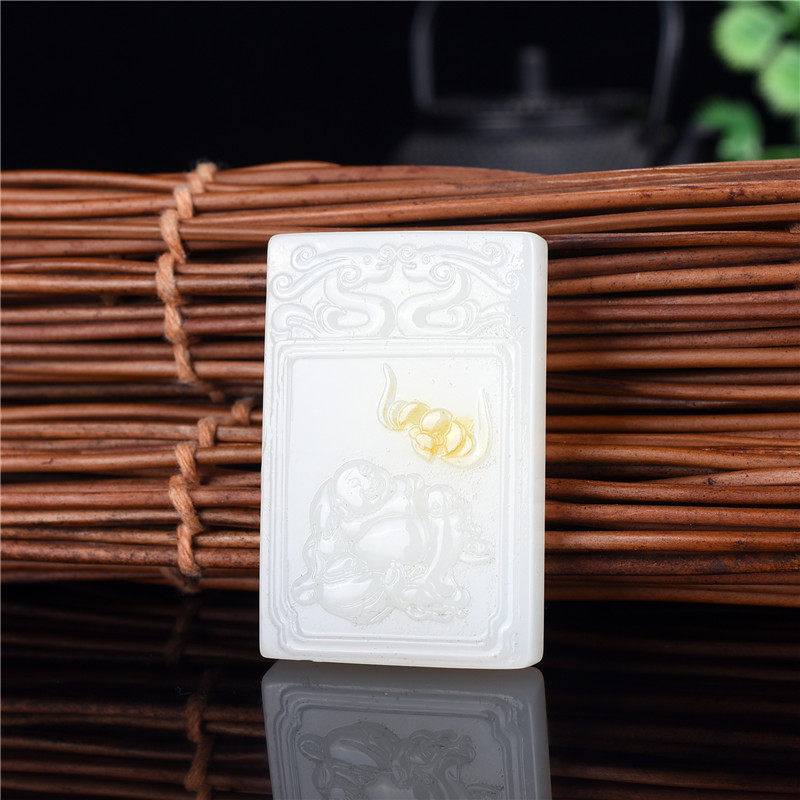 和田白玉福在眼前吊坠仿古龙玉牌大肚佛弥勒佛玉石挂件女款玉项链