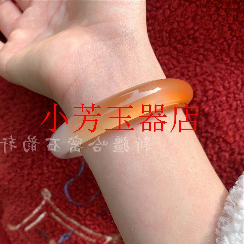 高精选新疆和田玉一口糖俏色荔枝冻玉髓飘花玉石手镯新中式小众款