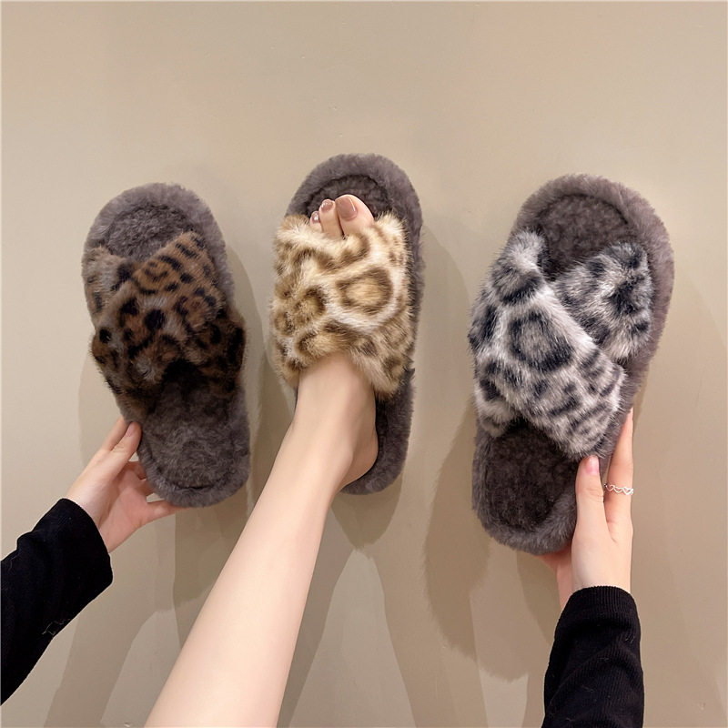 跨境外贸新款居家豹纹毛毛拖鞋女秋冬时尚保暖水貂交叉地板棉拖鞋