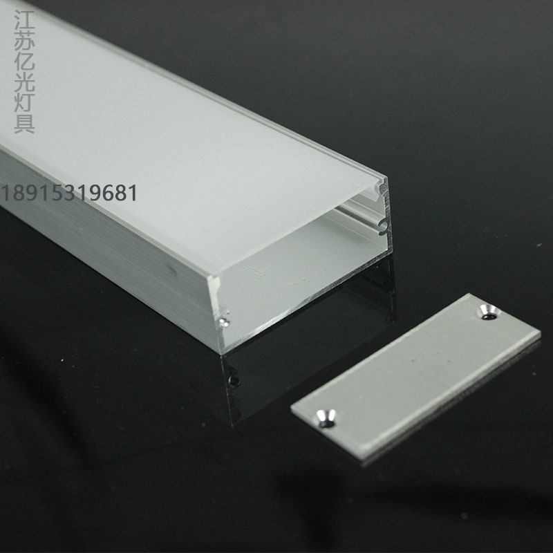 1:产品可用来配套12v软灯带，硬灯条使用2：亲别忘记了配套12v电源。3：颜色可联系客服、常用3000暖光 4000K自然光 6000k白光 4：安装技术问题18915319681