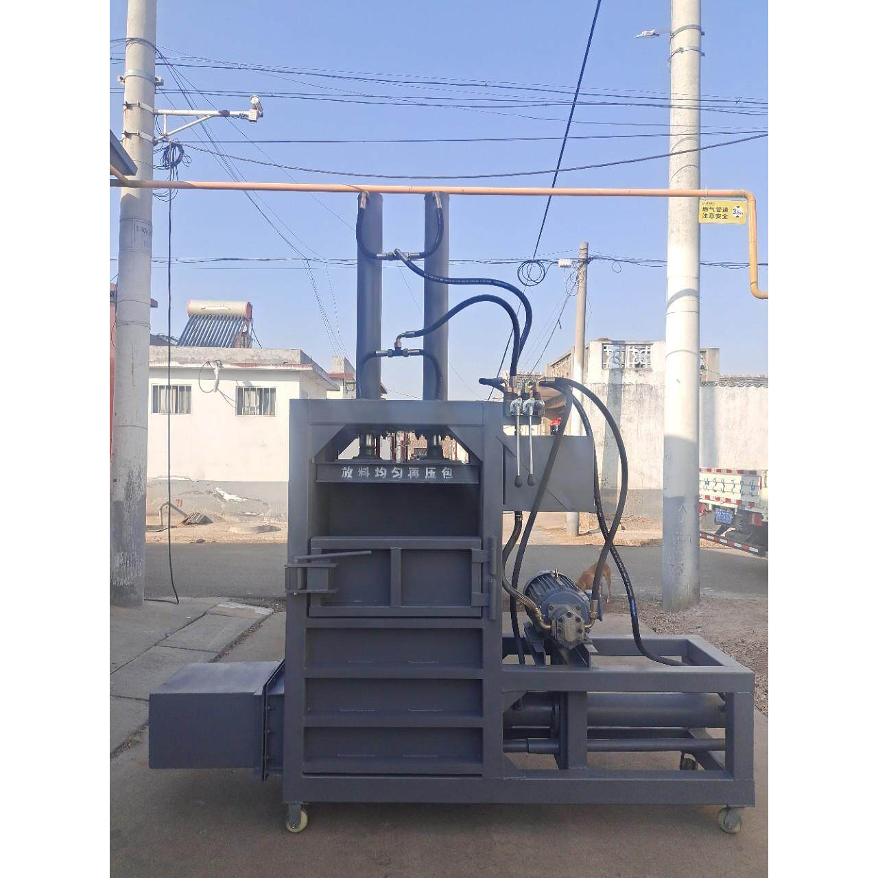 青储黄储秸秆饲料打包机玉米秸秆 牛羊养殖草料压块机