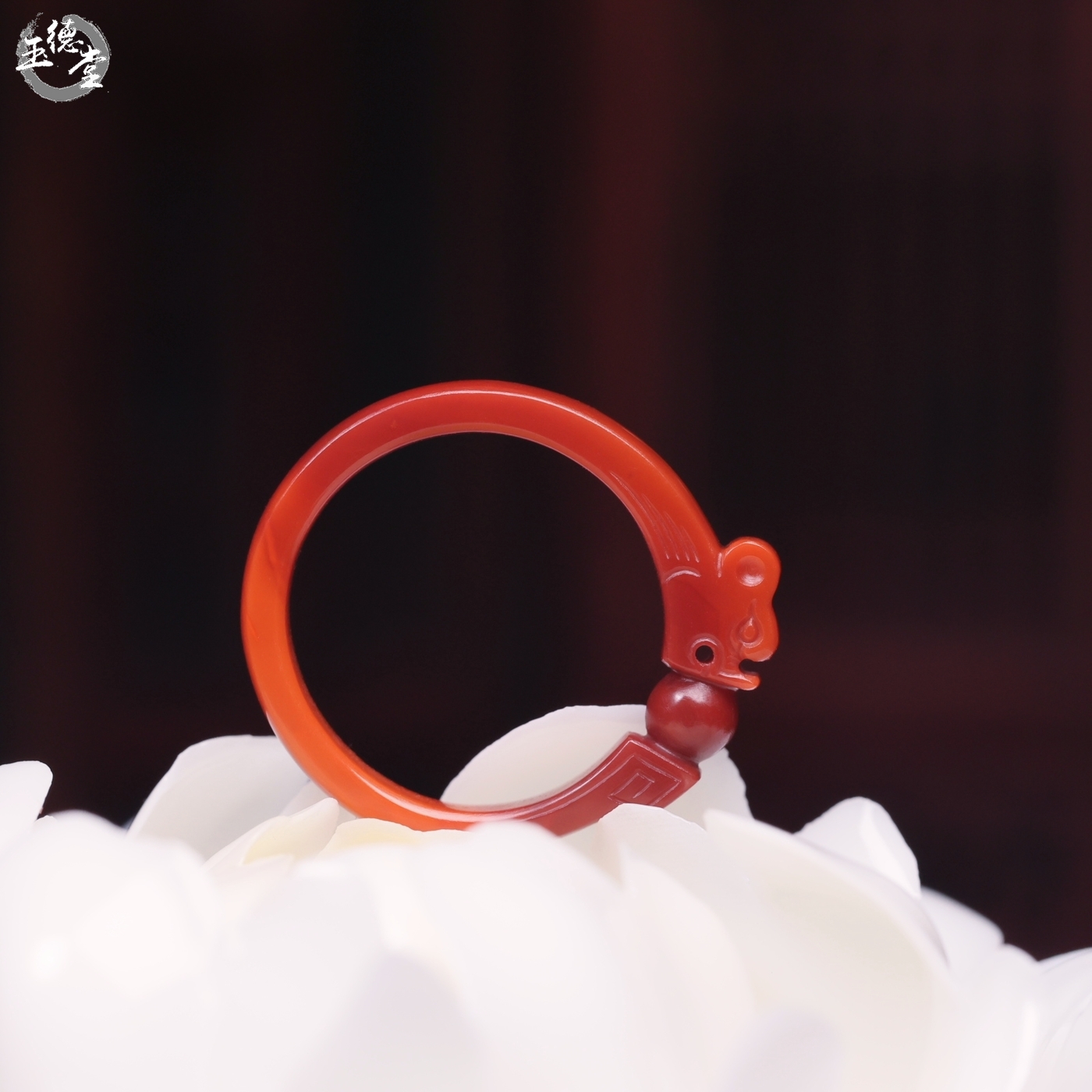 南红玛瑙龙戒指苏工玉戒指