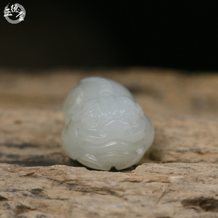 玉德堂新疆和田玉白玉籽料苏工立体圆雕三足玉蟾镶嵌戒面吊坠DIY