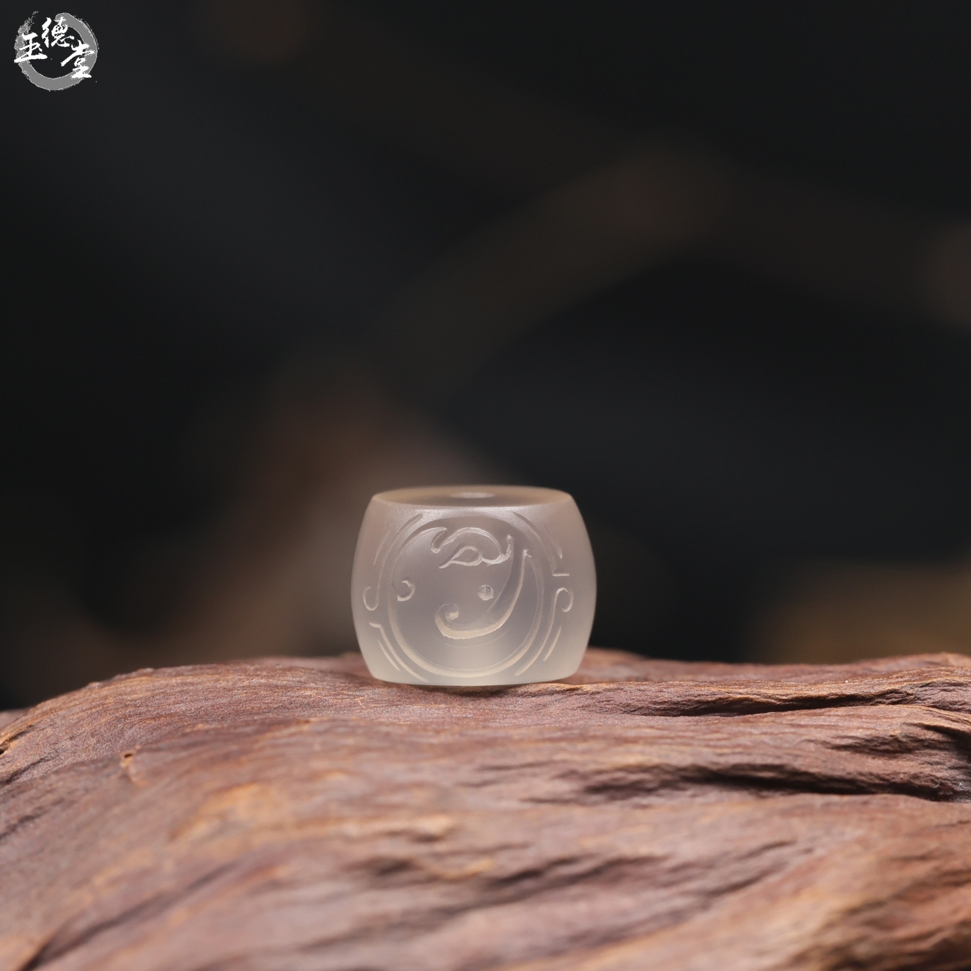 南红玛瑙龙纹珠苏工龙珠玛瑙珠